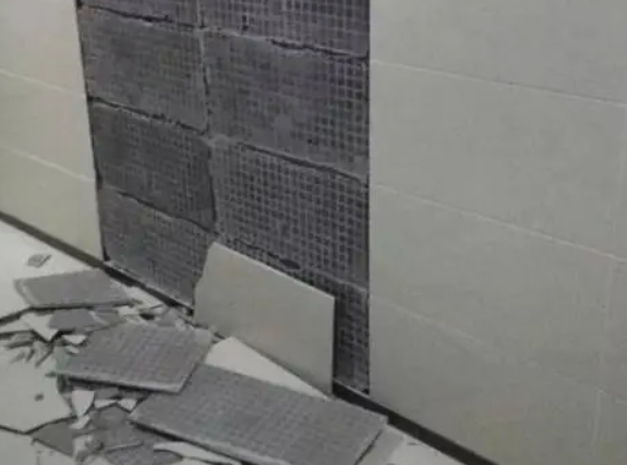 青云谱瓷砖空鼓维修公司分享下青云谱墙砖松动维修的知识